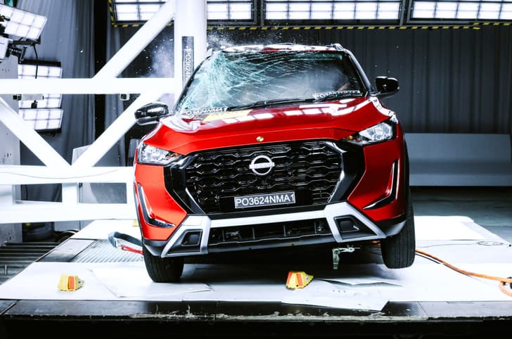 Nissan Magnite side pole impact test GNACP